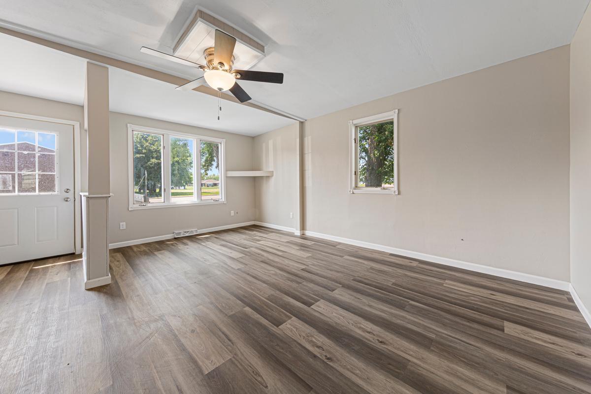 208 West Front Street Fulda, MN 56131 - Photo 12 of 34