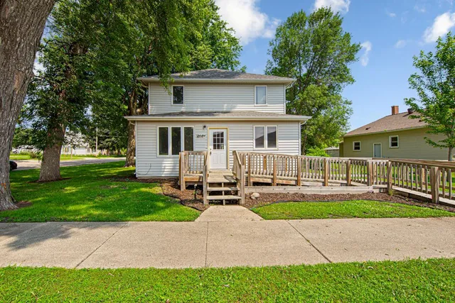$147,000 | 208 West Front Street, Fulda, MN 56131