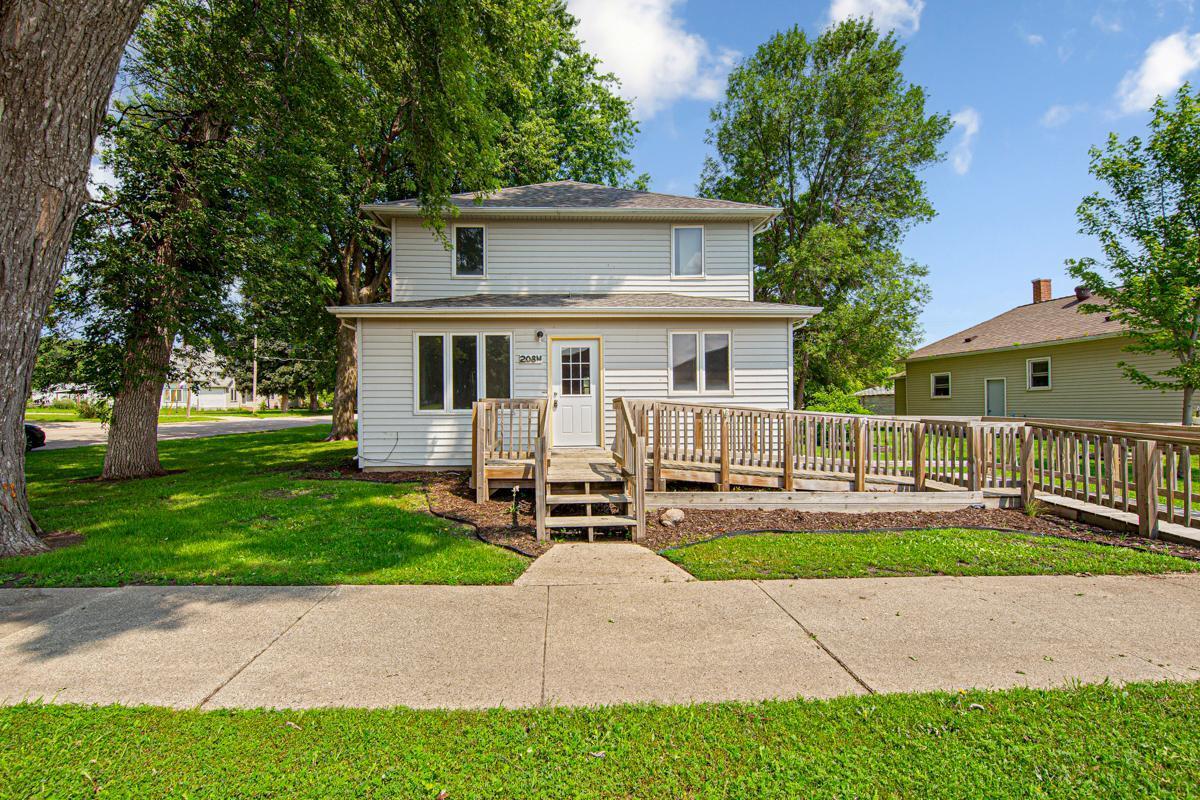 208 West Front Street Fulda, MN 56131 - Photo 3 of 34
