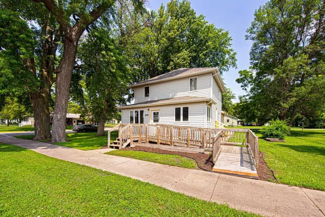 $147,000 | 208 West Front Street, Fulda, MN 56131