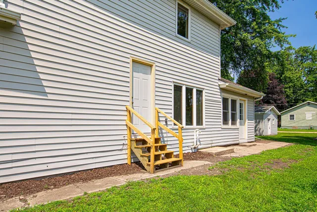 $147,000 | 208 West Front Street, Fulda, MN 56131