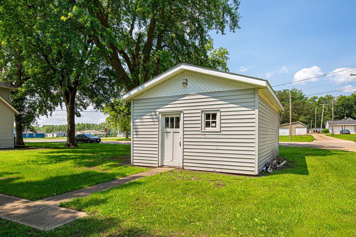208 West Front Street Fulda, MN 56131 - Photo 8 of 34