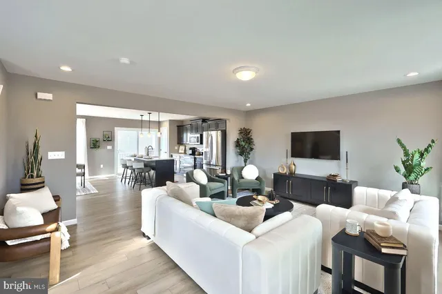 $394,990 | 716 Deerfield Boulevard, Pennsburg, PA 18073