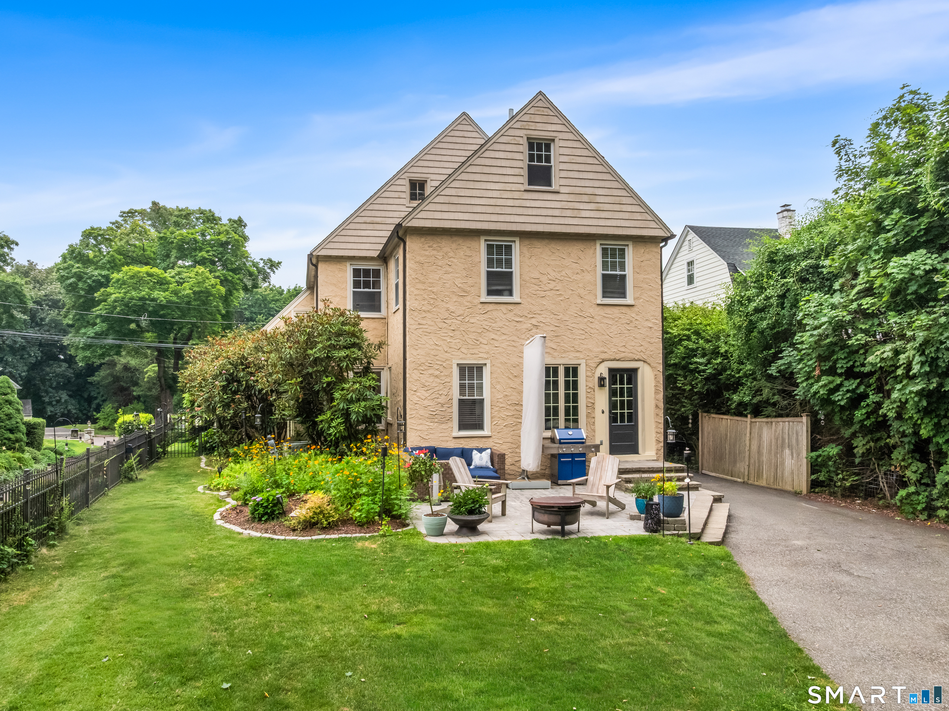 400 Buena Vista Road Fairfield, CT 06825 - Photo 17 of 35 Gallery Image 17
