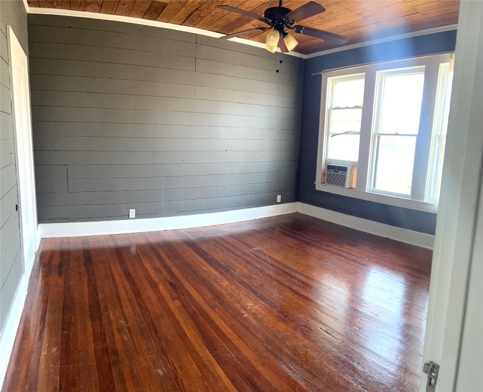 703 West 11th Street, Unit 5 Austin, TX 78701 - Photo 11 of 12 Bedroom looking in