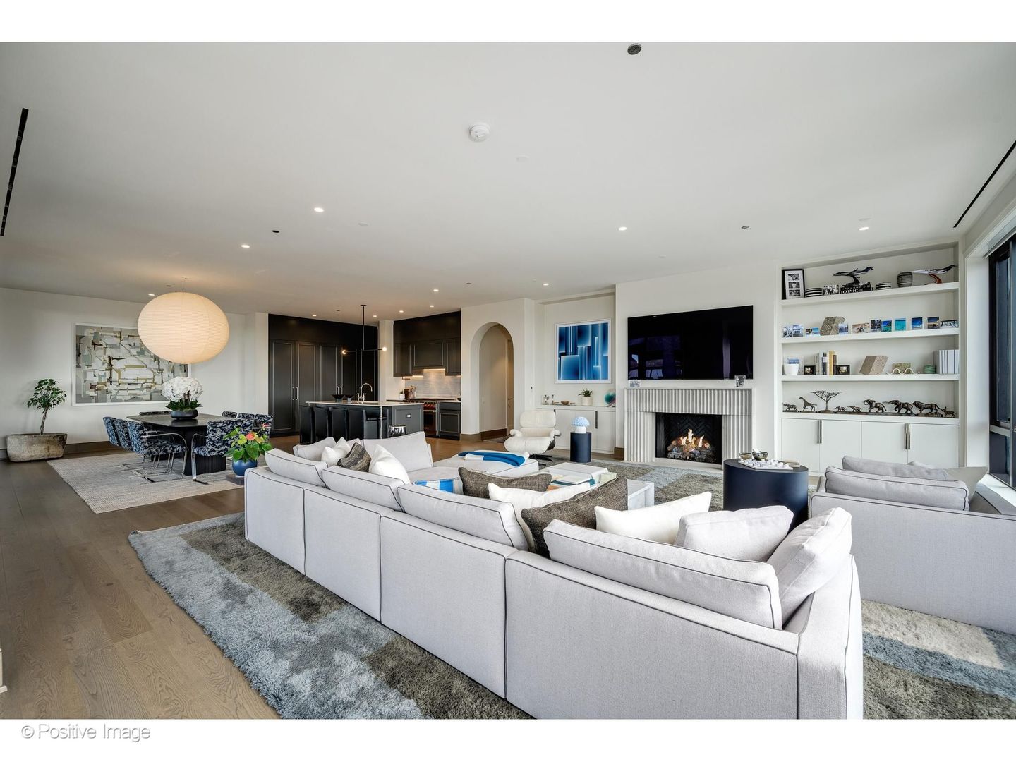 21 North May Street, Unit 1103 Chicago, IL 60607 - Photo 12 of 44