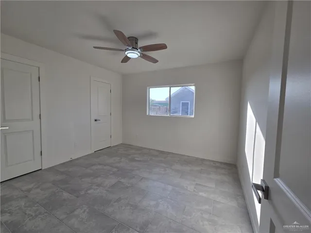 a view of empty room with window