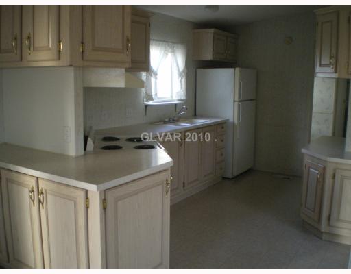 3141 Retread Road Pahrump, NV 89048 - Photo 6 of 18 Kitchen. Unit B kitchen