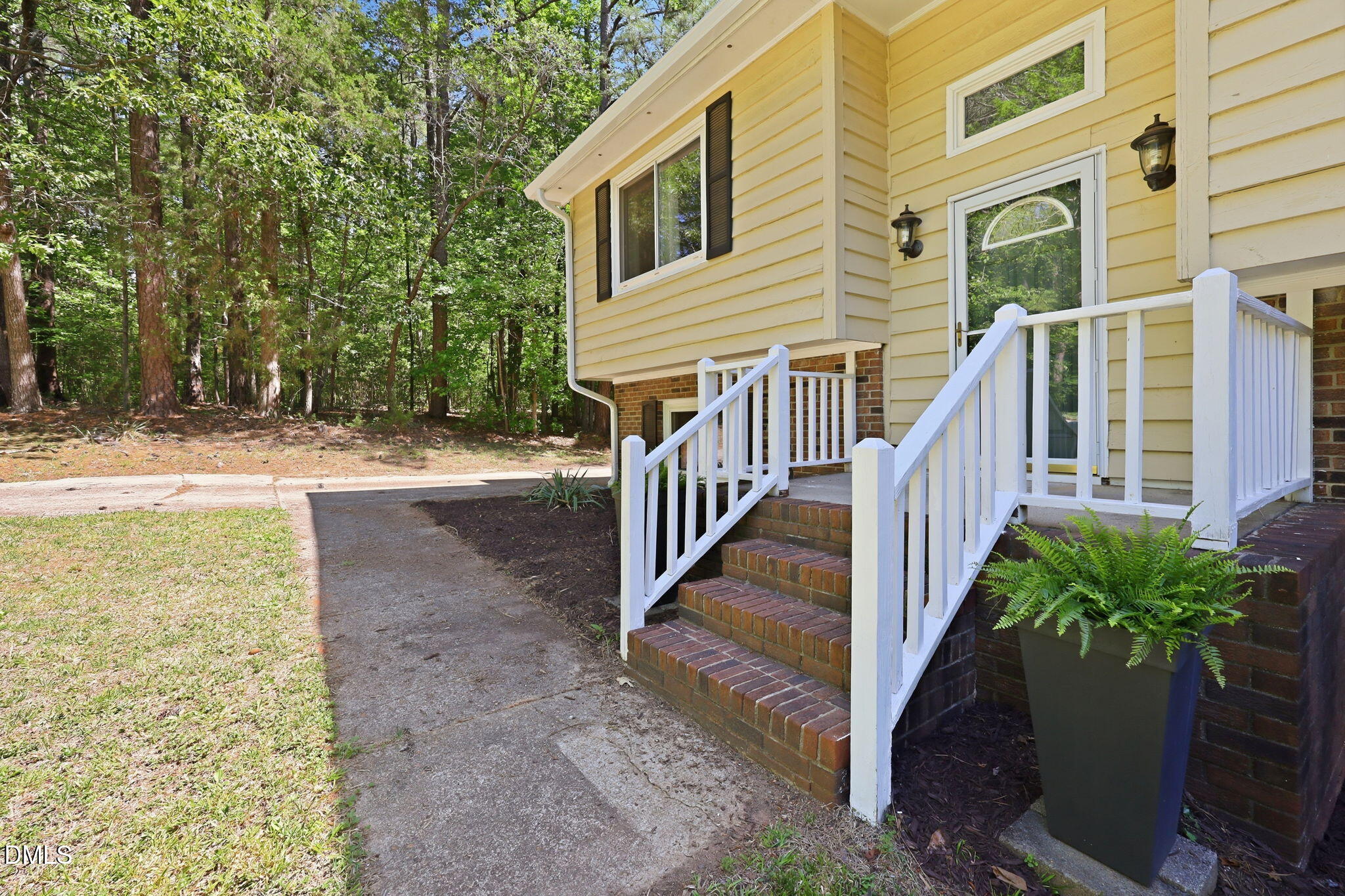 7904 Whitley Drive Raleigh, NC 27613 - Photo 32 of 57 45-web-or-mls-IMG_4925
