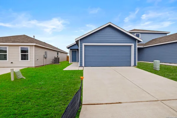 $220,000 | 12707 Kathleen Street, St. Hedwig, TX 78152