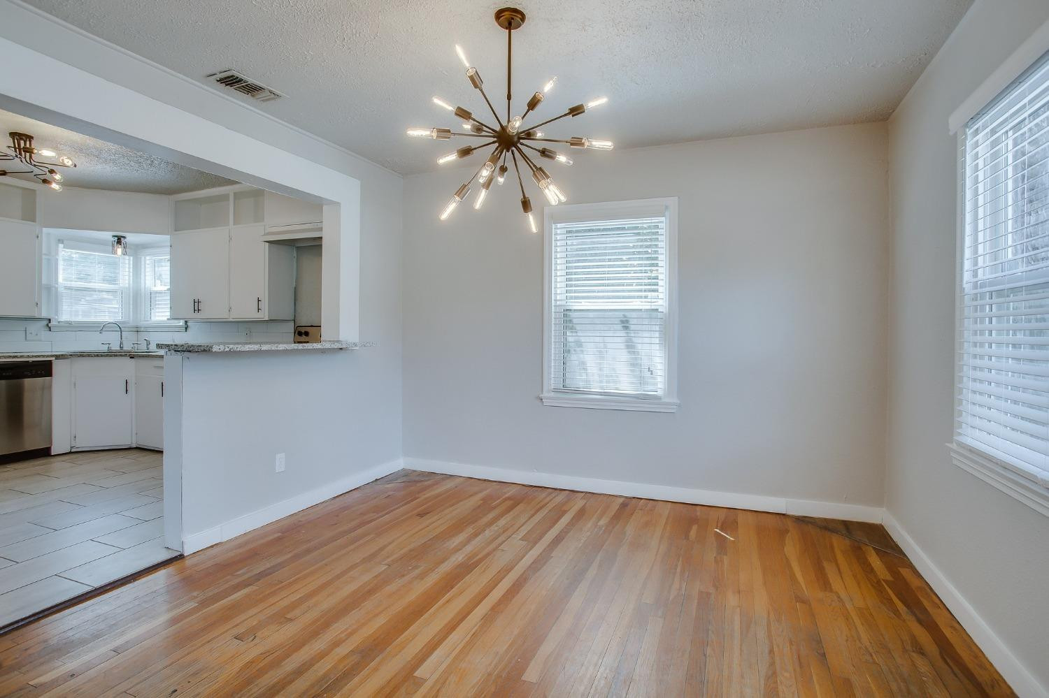 2601 27th Street Lubbock, TX 79410 - Photo 5 of 16 Photo 5