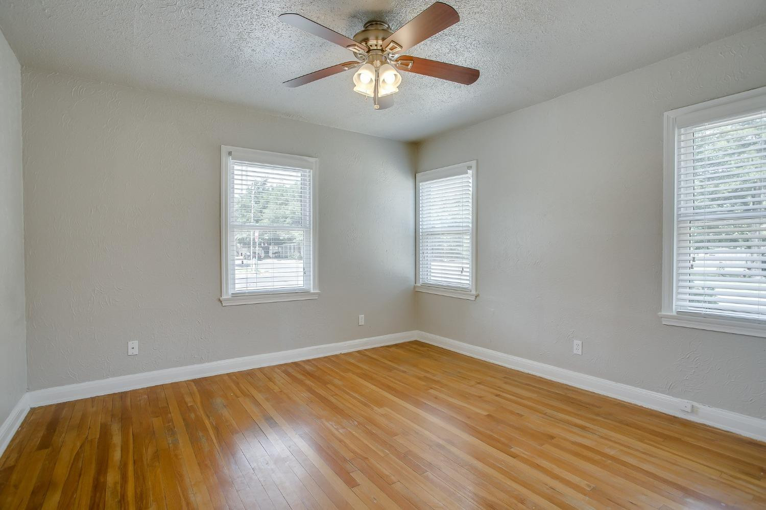 2601 27th Street Lubbock, TX 79410 - Photo 9 of 16 Photo 9