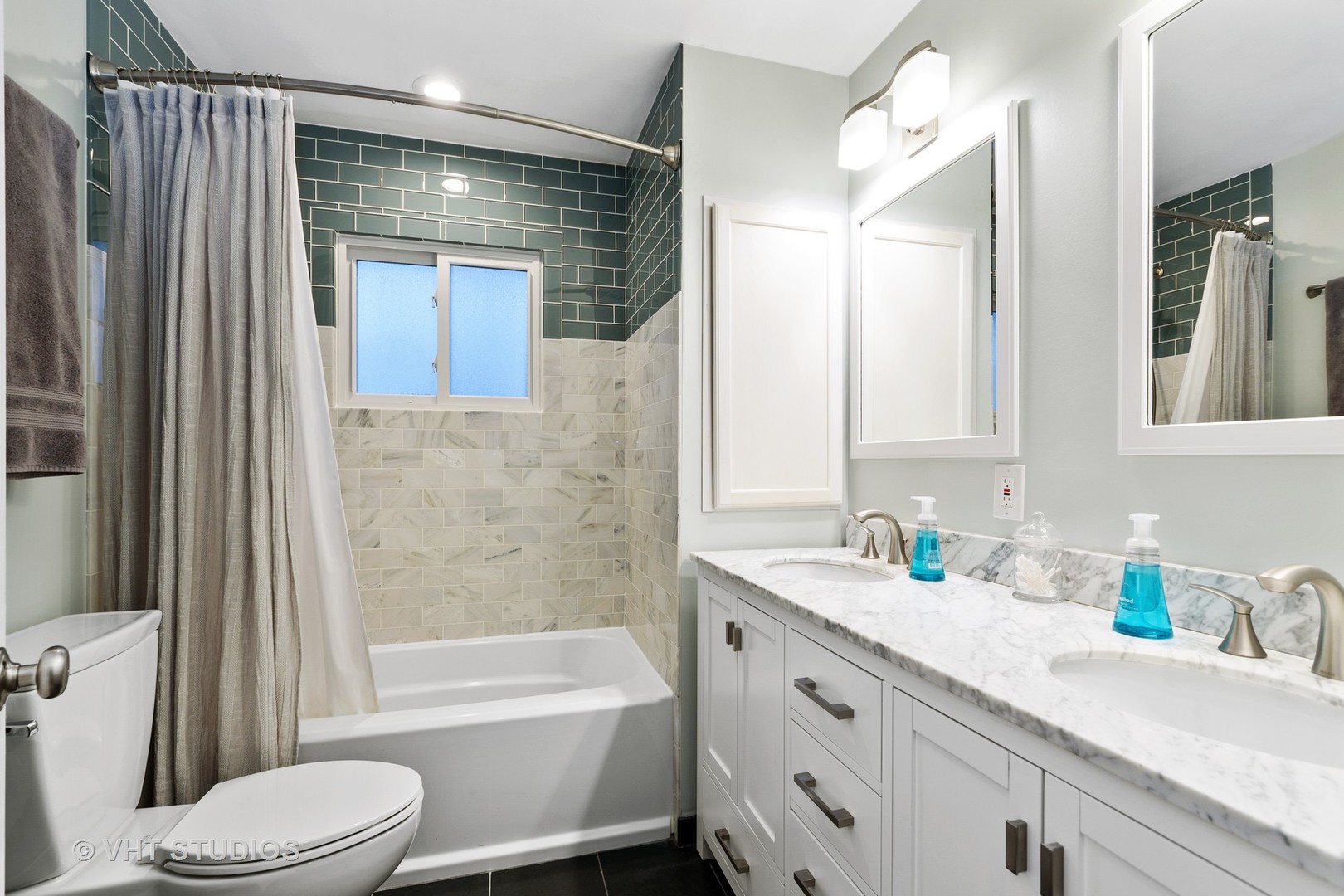 1134 Kenton Road Deerfield, IL 60015 - Photo 7 of 13