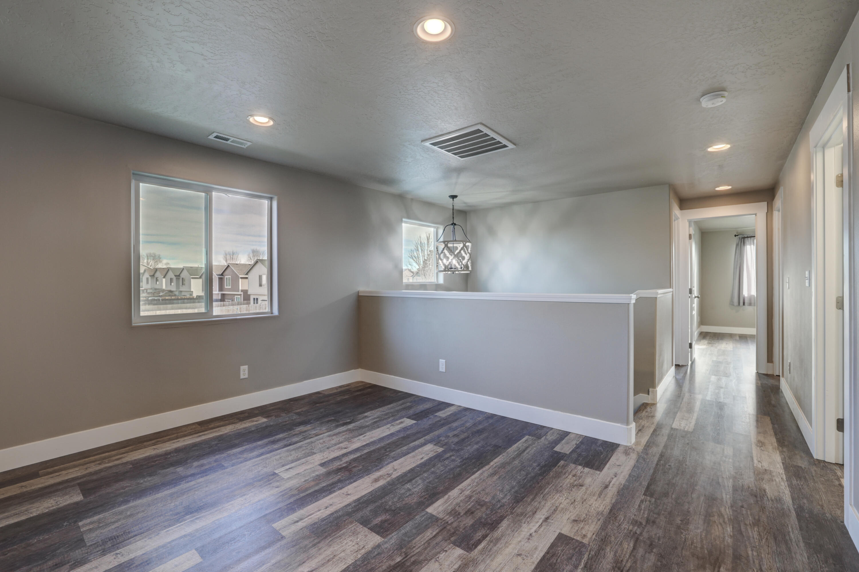 1525 Southwest 31st Street Redmond, OR 97756 - Photo 10 of 26 1525 SW 31st St-19