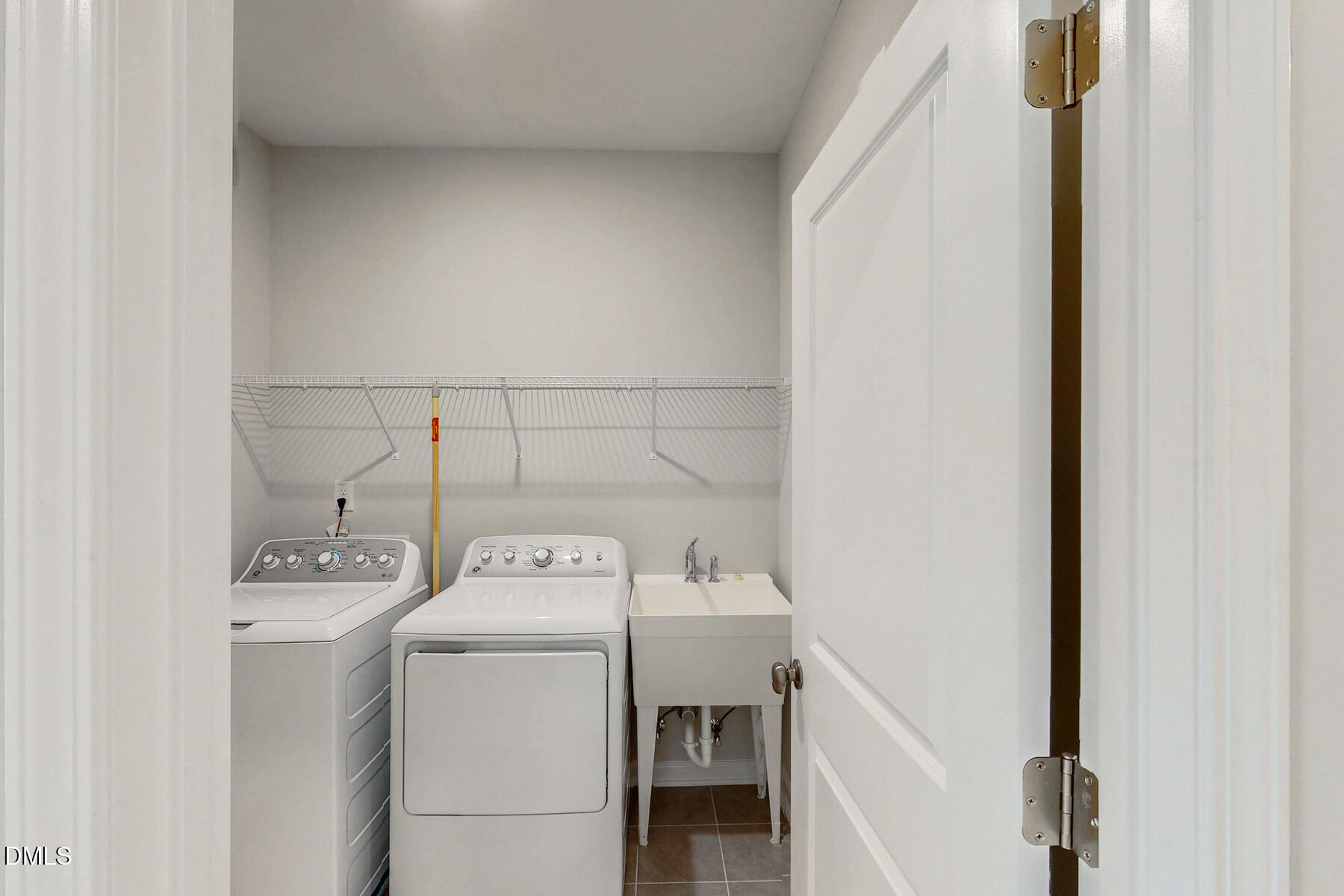 2013 Lambert Road, Unit 60 Cary, NC 27519 - Photo 23 of 27 L565-HDR023