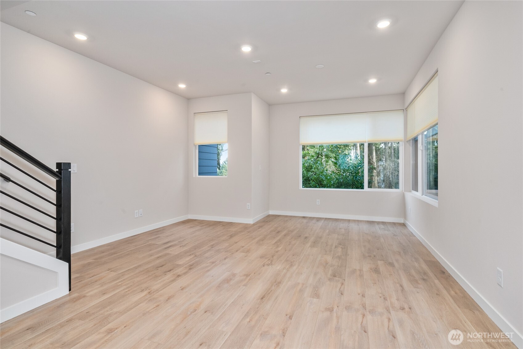 2121 North 148th Street, Unit C Shoreline, WA 98133 - Photo 12 of 31