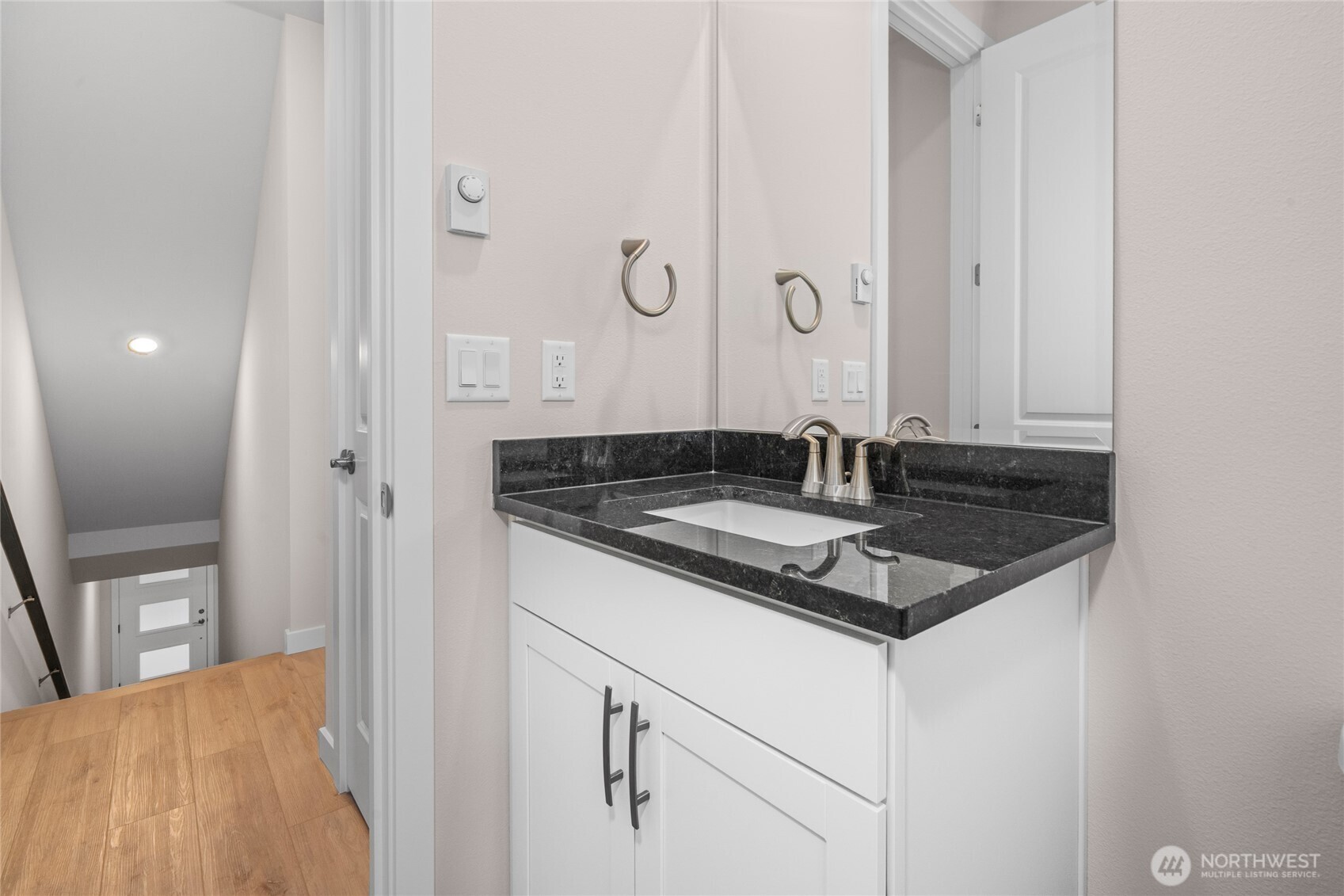 2121 North 148th Street, Unit C Shoreline, WA 98133 - Photo 10 of 31