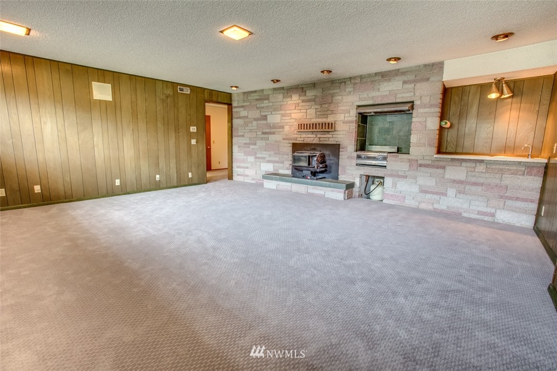 5604 Northeast 24th Street Renton, WA 98059 - Photo 14 of 24