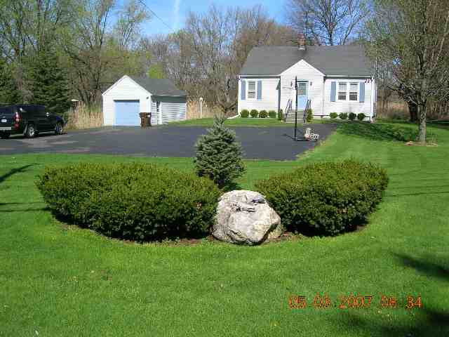 577 Rte 9W Bethlehem, NY 12077 - Photo 1 of 7 Photo 1