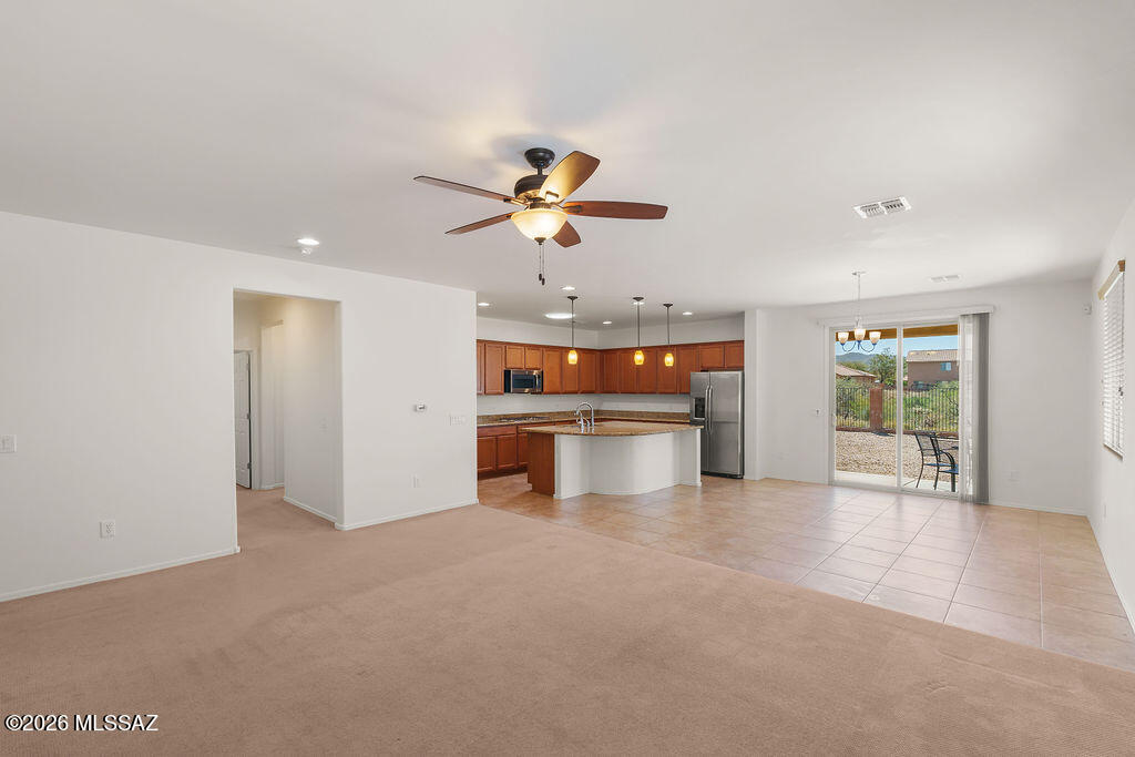 72 East Forrest Feezor Street Vail, AZ 85641 - Photo 9 of 41