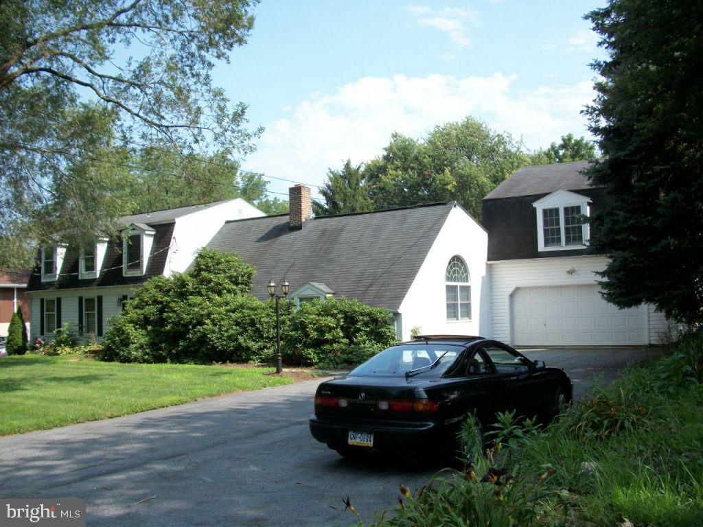 814 Rohrer Road Lancaster, PA 17603 - Photo 1 of 2