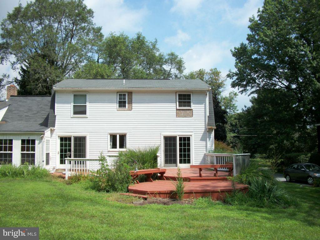 814 Rohrer Road Lancaster, PA 17603 - Photo 2 of 2