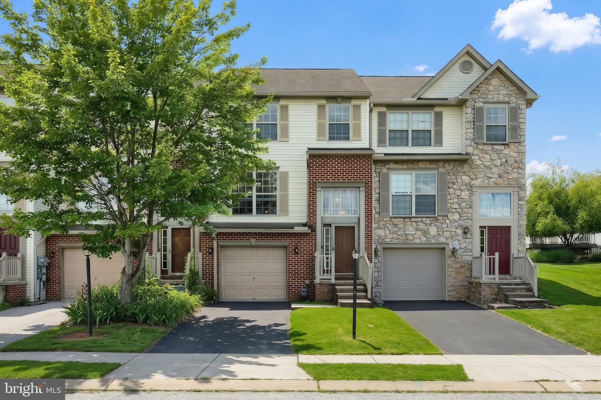 95 Colonial Drive Hanover, PA 17331 - Photo 2 of 33