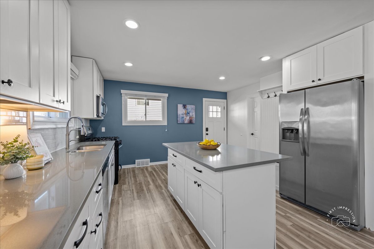 130 Division Street Geneva, IL 60134 - Photo 3 of 13