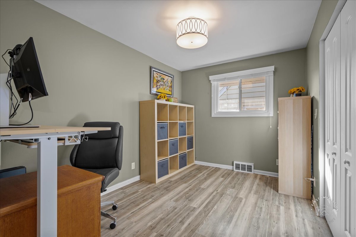 130 Division Street Geneva, IL 60134 - Photo 9 of 13