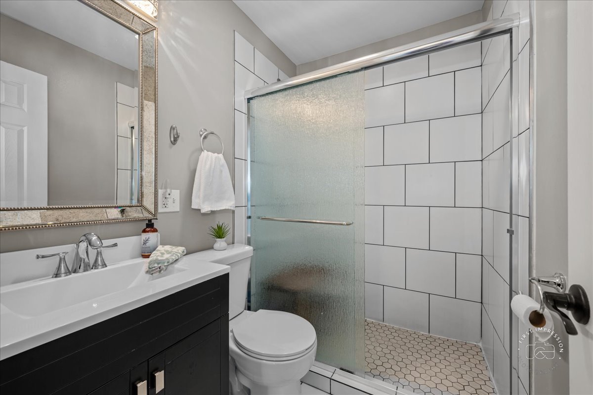 130 Division Street Geneva, IL 60134 - Photo 10 of 13