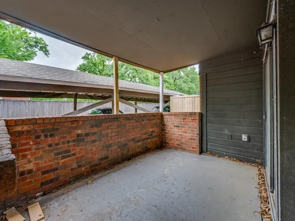 $115,000 | 1122 Millview Drive, Unit 1103, Arlington, TX 76012