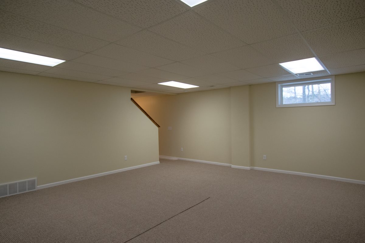 8442 Rosinski Road Cedar, MI 49621 - Photo 24 of 43 1840630-23.JPG