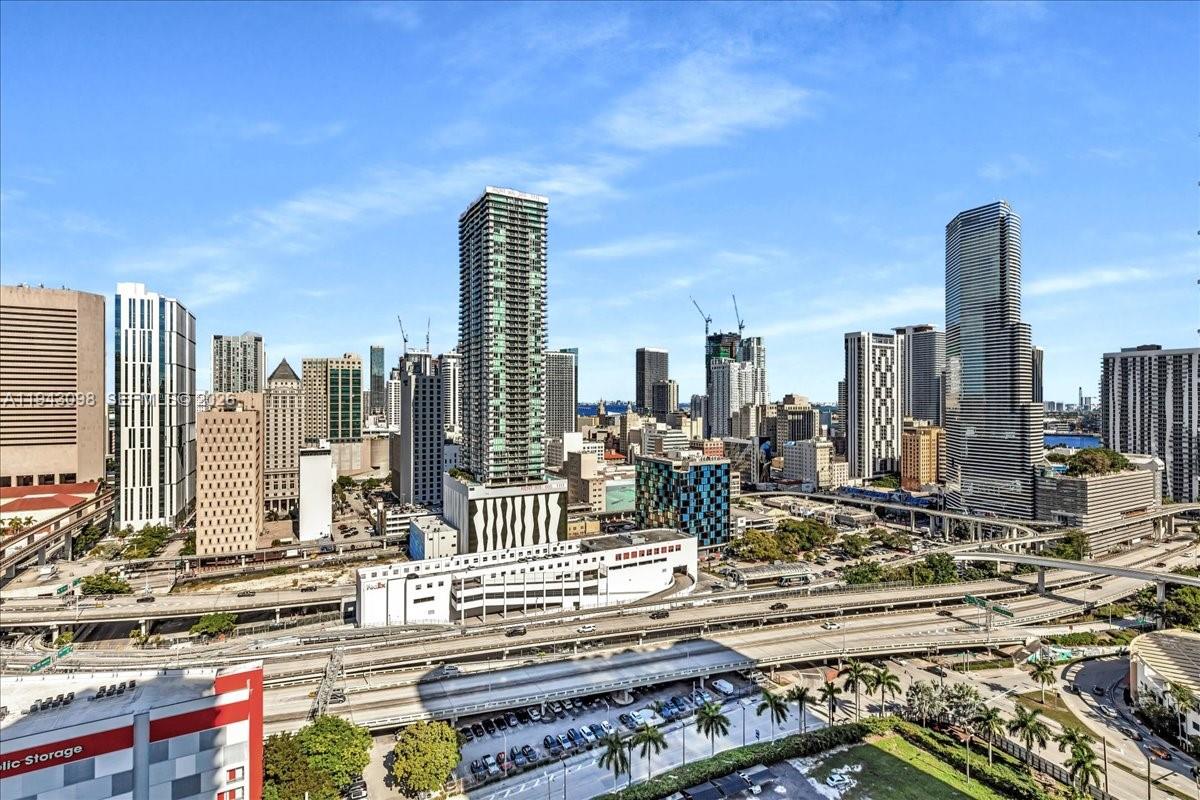 90 Southwest 3rd Street, Unit 2604 Miami, FL 33130 - Photo 26 of 59