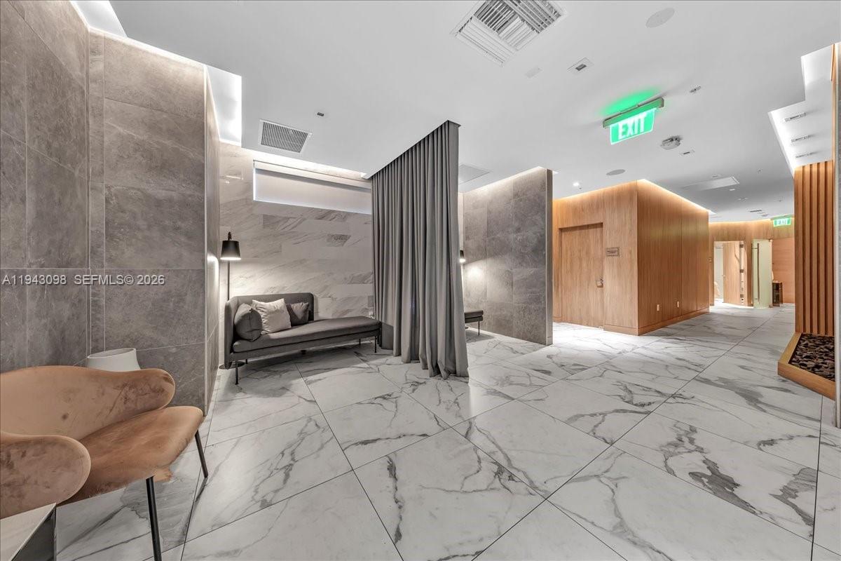 90 Southwest 3rd Street, Unit 2604 Miami, FL 33130 - Photo 50 of 59 a view of livingroom with furniture and natural light