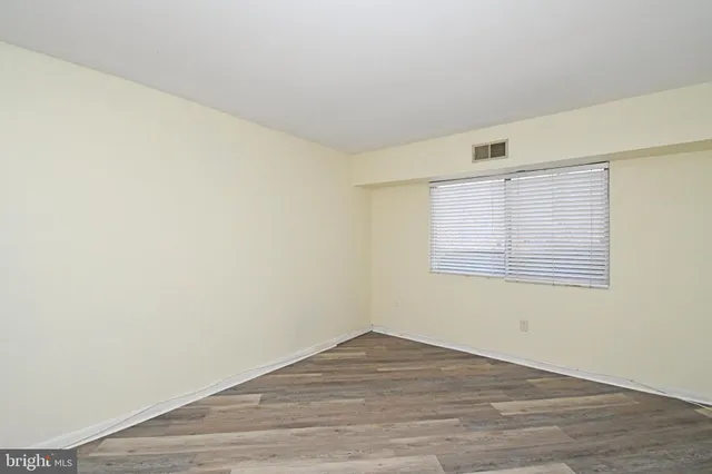 $1,800 | 1605 Meadowview Lane, Unit 1605, Mont Clare, PA 19453