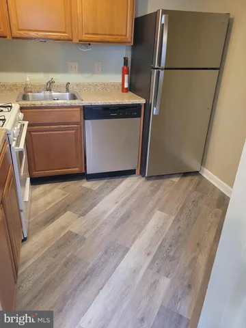 $1,800 | 1605 Meadowview Lane, Unit 1605, Mont Clare, PA 19453