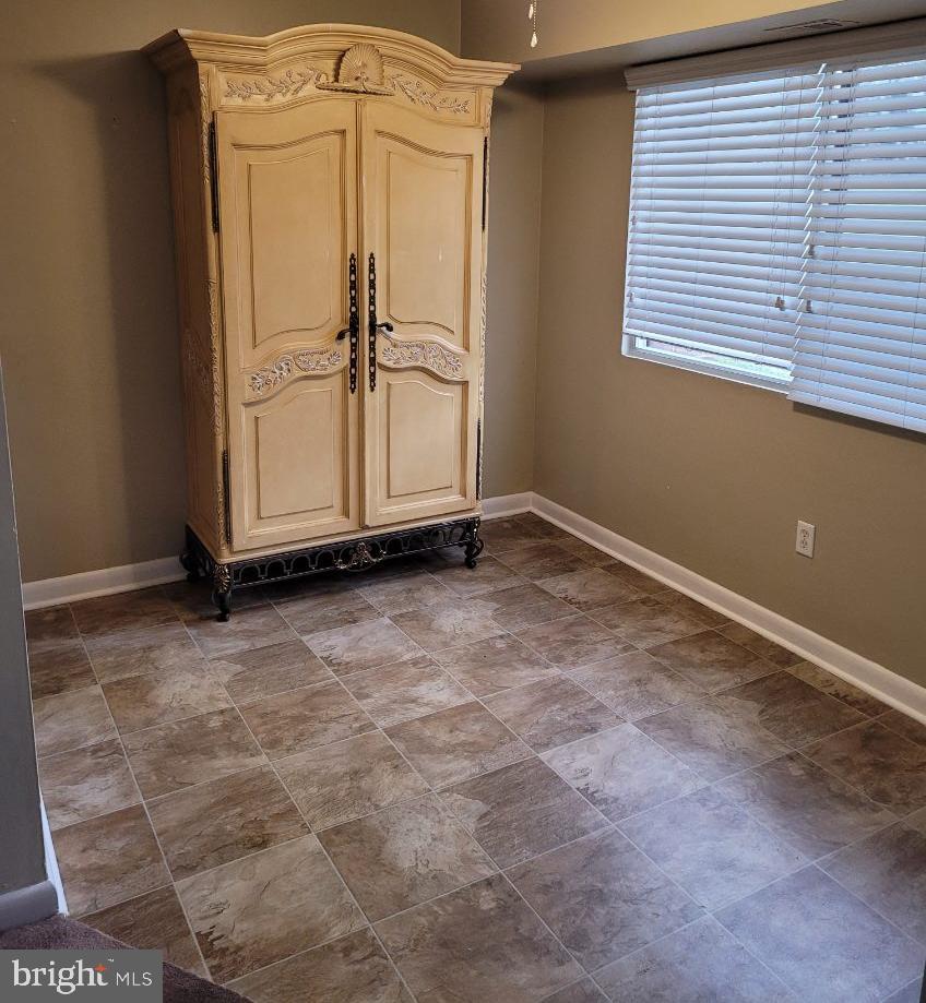 1605 Meadowview Lane, Unit 1605 Mont Clare, PA 19453 - Photo 8 of 16 Dining Area