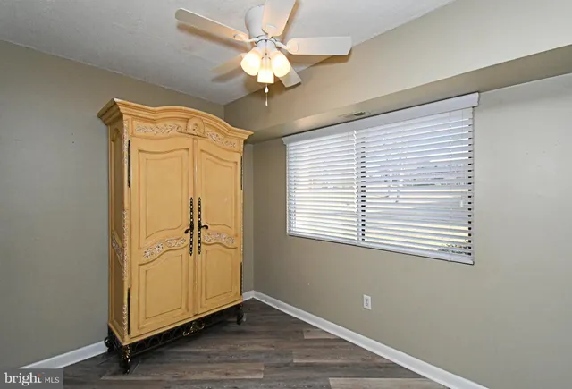 $1,800 | 1605 Meadowview Lane, Unit 1605, Mont Clare, PA 19453