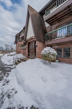 $200,000 | 43 West Street, Unit A2, Randolph, MA 02368