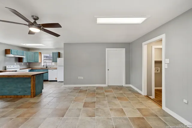 $1,250 | 1272 Rotherman, Canyon Lake, TX 78133