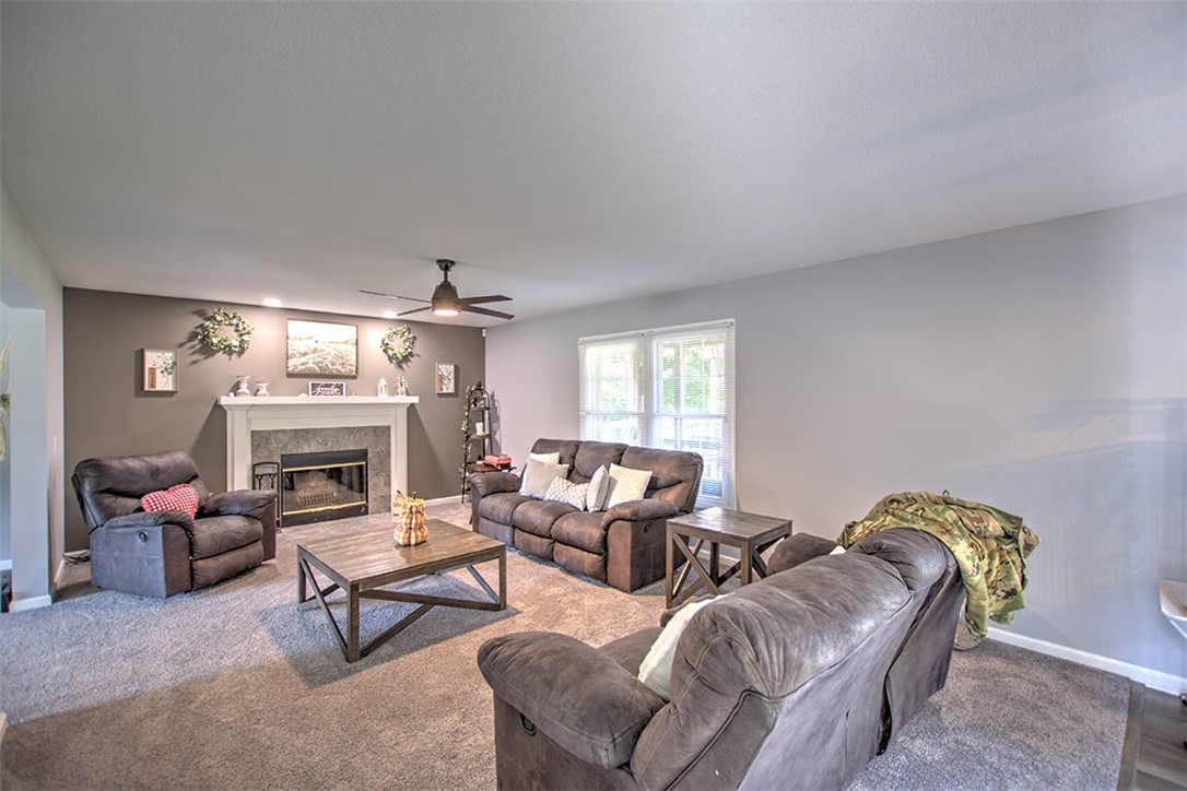 309 North Linden Street Maroa, IL 61756 - Photo 2 of 41