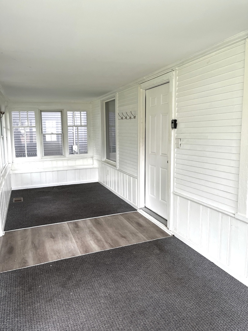 3807 Wesley Avenue Berwyn, IL 60402 - Photo 2 of 19