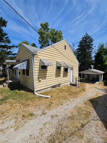 $85,000 | 4021 Alby Street, Alton, IL 62002