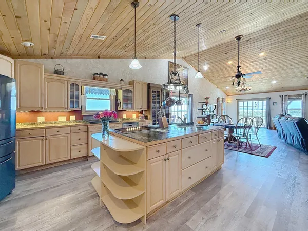 $1,074,000 | 73 Prairie Drive, Buffalo, WY 82834