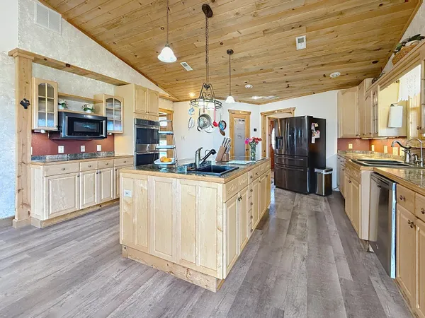 $1,074,000 | 73 Prairie Drive, Buffalo, WY 82834
