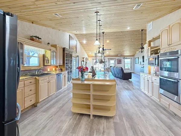 $1,074,000 | 73 Prairie Drive, Buffalo, WY 82834