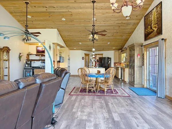 $1,074,000 | 73 Prairie Drive, Buffalo, WY 82834