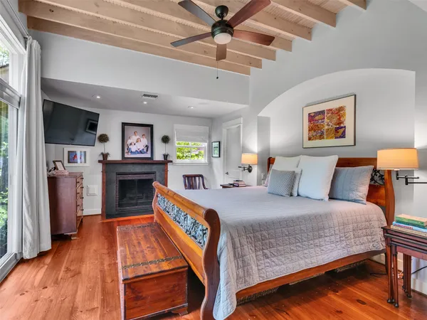 $1,975,000 | 8202 Burkhart Road, Houston, TX 77055