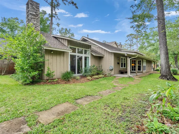 $1,975,000 | 8202 Burkhart Road, Houston, TX 77055