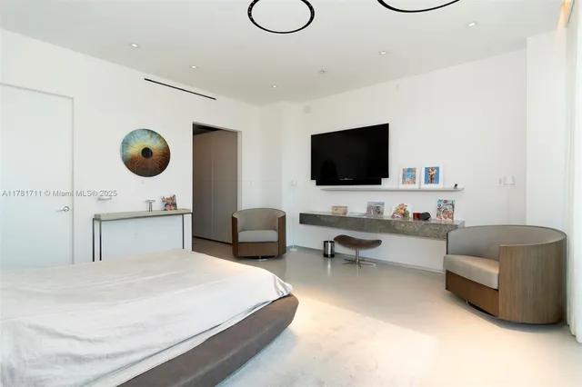 $27,000 | 1201 20th Street, Unit PH01, Miami Beach, FL 33139